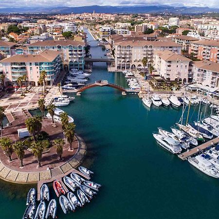 Hotel Sable Et Soleil - Port, Plage Et Jacuzzi Prive Fréjus Dış mekan fotoğraf